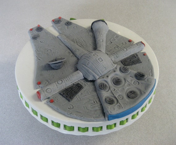 millennium falcon cake topper