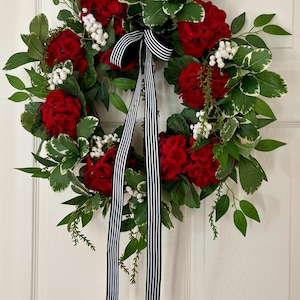 High quality Red Geranium wreath for front door, classic summer floral wreath, farmhouse style