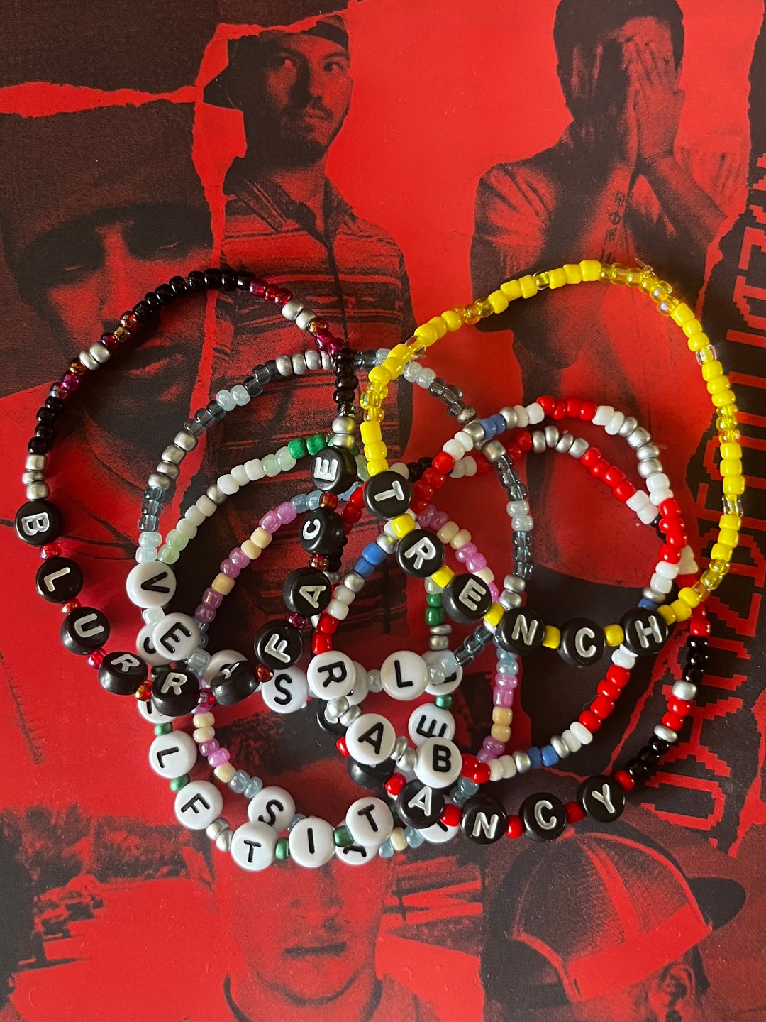 イチロー & プホルス Sweet Threads Patch Rainbow Stitched Fishtail Paracord Bracelet (Charcoal Grey