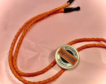 Cravate Bolo Jagermeister avec bouchon de bouteille