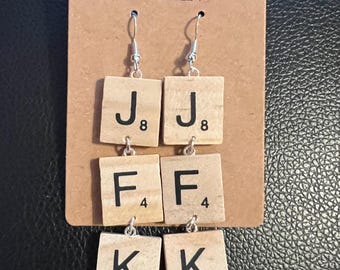 Boucles d'oreilles carreaux de scrabble code aéroport