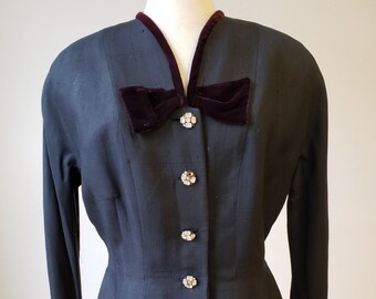 Busto de 38" de 1940, chaqueta de dama azul marino.