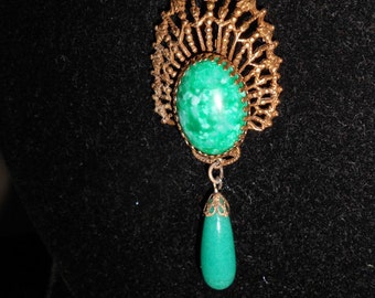 1940's, 18" long, marbled green glass pendant and drop