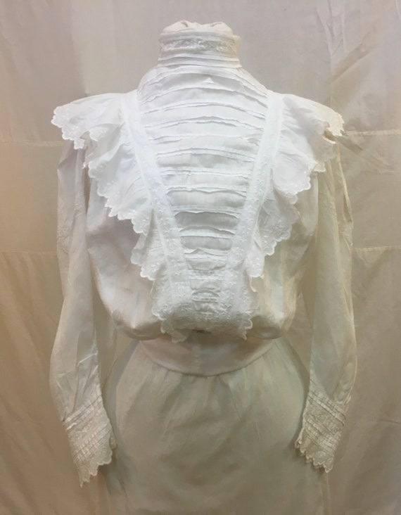 1890s, 36" bust, white cotton batiste lace edge b… - image 1
