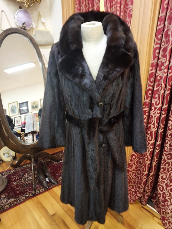 1980s, 40" bust, black ranch mink coat - image 5