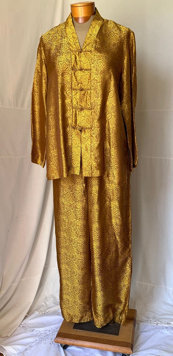 1970s, 36" bust, pure silk gold paisley printed pa