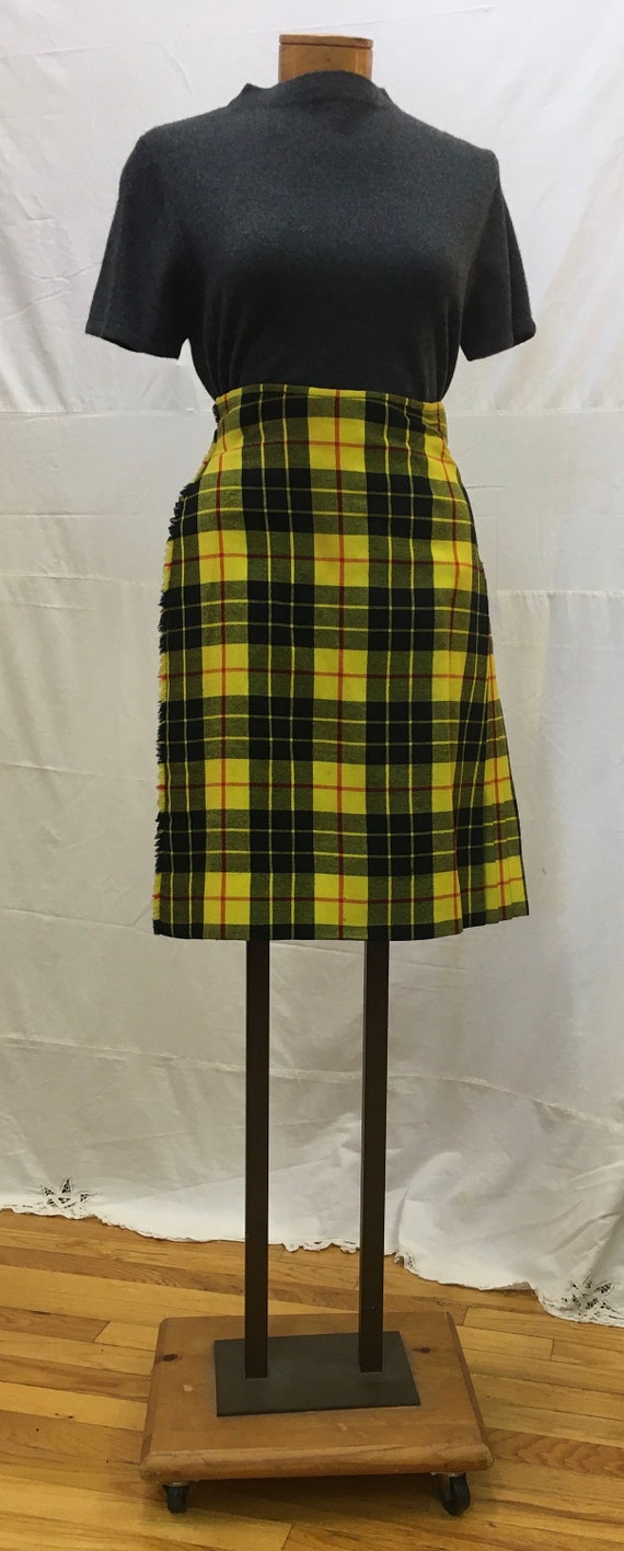 1950s, 28" waist, traditional scots plaid kilt of… - image 2