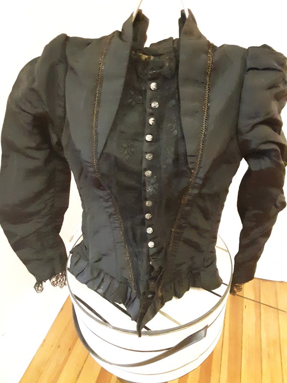 1880s, 31" bust, black silk faille  bodice.