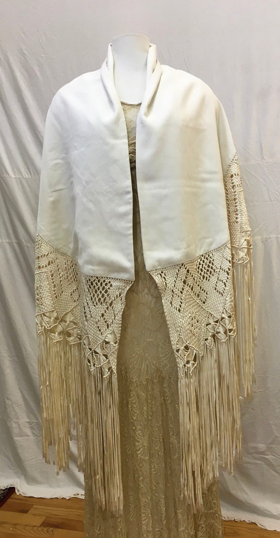 1980s, 29"×69" long white wool gabardine shawl