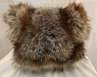 1940s, 15"×13" , silver fox muff