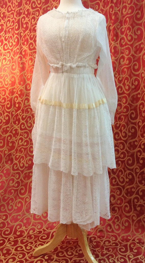 chinese dress ladies Buxom Couture Plus Size Lace Bell Sleeve Tiered Dress main image 1