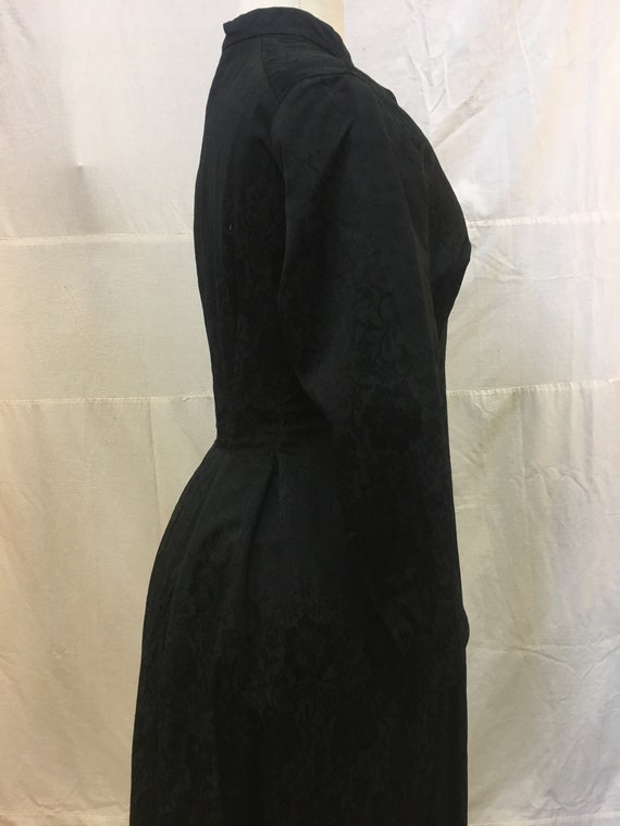 1880s, 36" bust, black silk embossed silk full le… - image 2