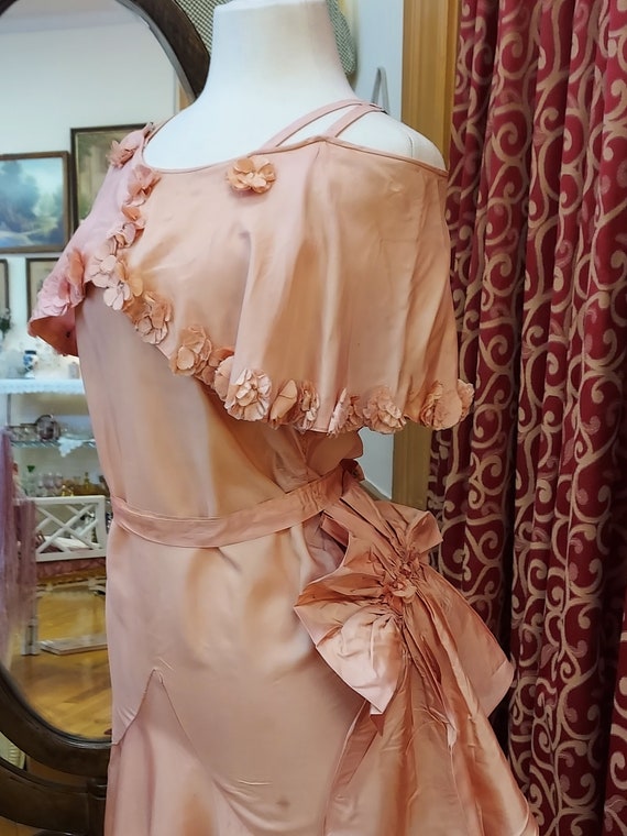 1930s, 34" bust, dusty pink taffeta gown - image 2