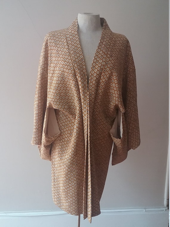 Japanese short kimono (yakata) 40"chest pure silk
