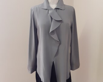 1980s, buste de 36", blouse en soie Armani grise