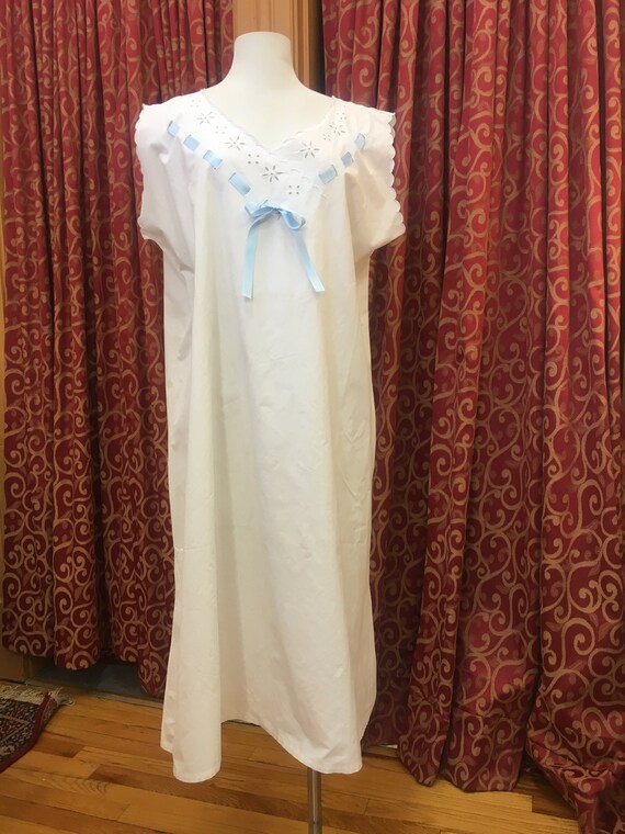 1920s, 48" bust, white cotton chemise - image 2