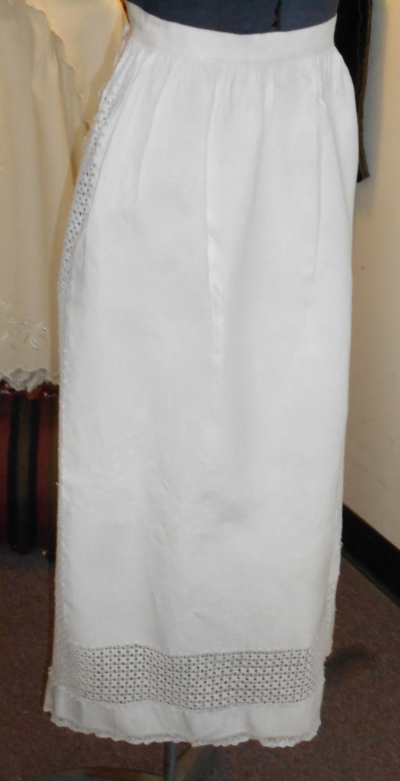 1890's, adjustable waist, full length white linen… - image 2
