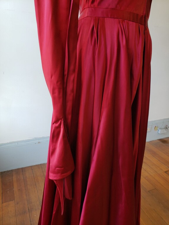 circa 1940s, 34"bust, pure silk satin, ruby red C… - image 4