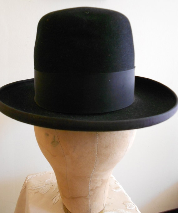 1920's, size 7, black felt, and silk groisgrain h… - image 1