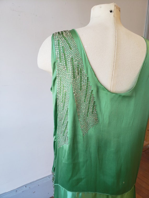 1920s, 36" bust, sleeveless jade green satin shor… - image 3