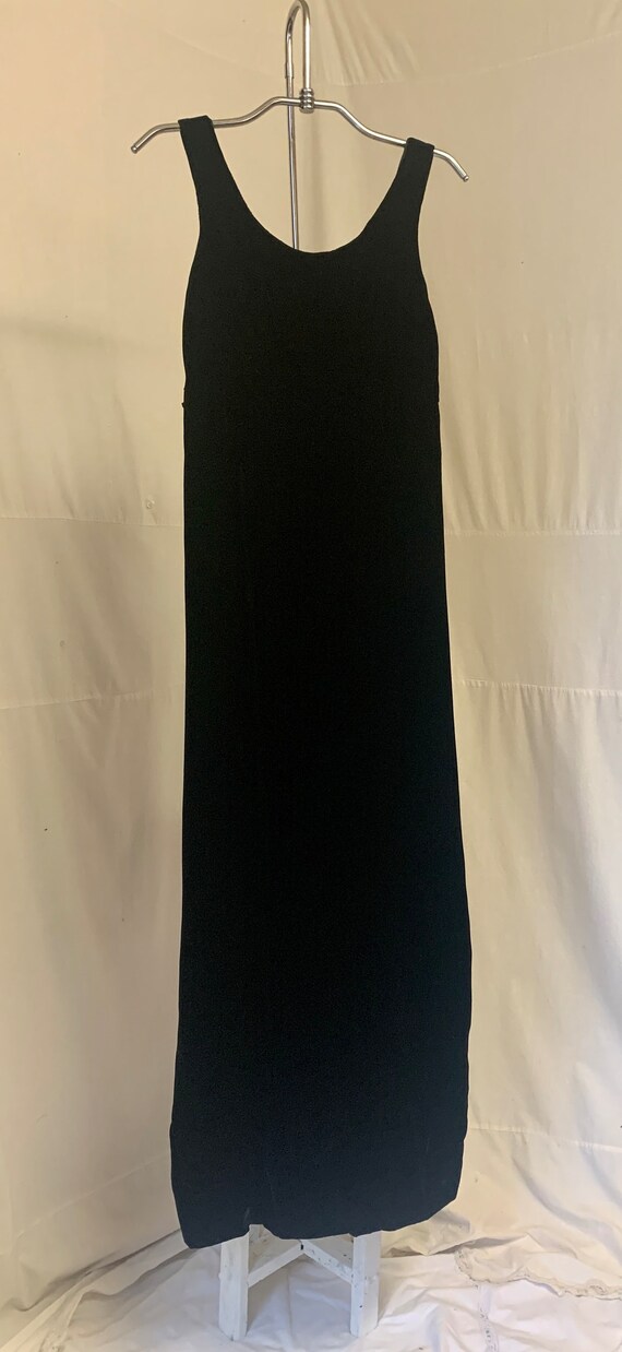 1960s, 34"" bust, black velvet floor length sheath - image 2