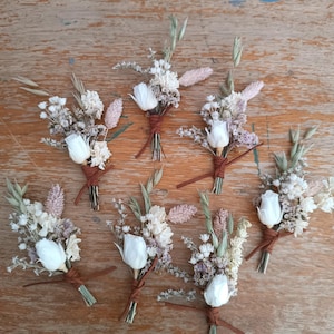 Op maat gemaakte corsage van gedroogde en geconserveerde bloemen - Trouwaccessoire voor mannen en kinderen