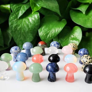 1&quot; Natural Crystal Mushroom, Mini Quartz Crystal Mushroom, Mushroom Carved, Mushroom Crystals, Gemstone Mushroom, Healing Crystal, Gifts