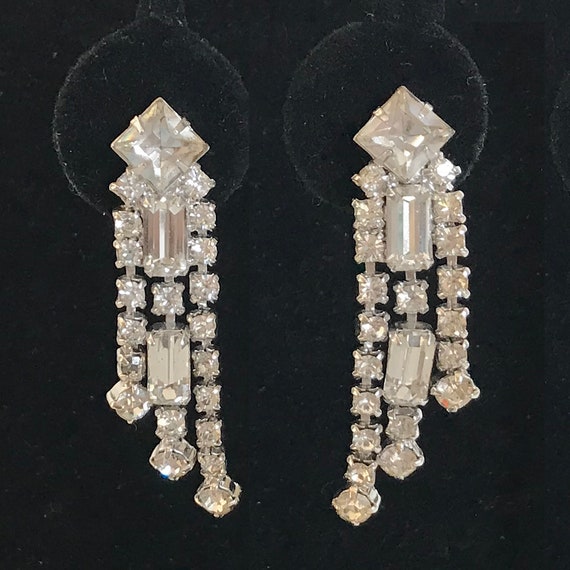 Vintage 1960s Dangle Clear Rhinestone Earrings, M… - image 1