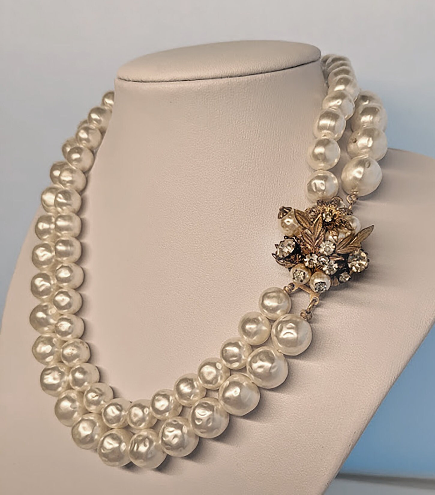 Vintage Floral Mother Of Pearl Necklace - Gem