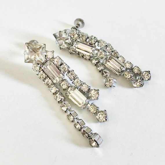 Vintage 1960s Dangle Clear Rhinestone Earrings, M… - image 2