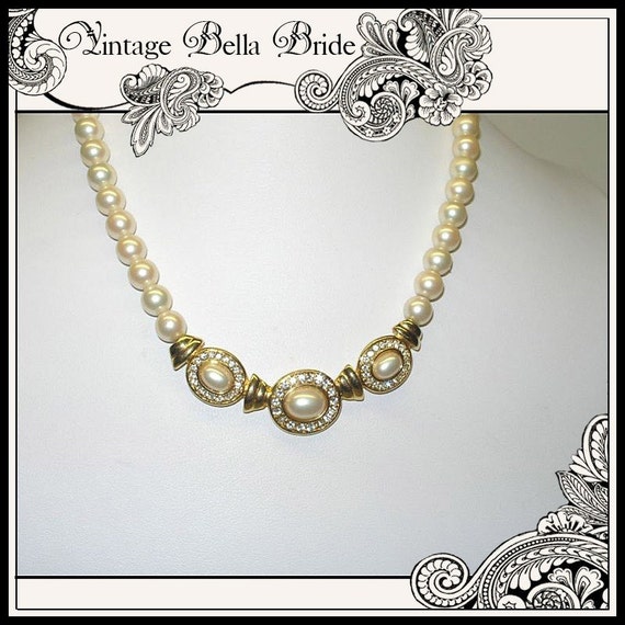 Vintage Trifari Simulated Pearl and Rhinestones N… - image 2