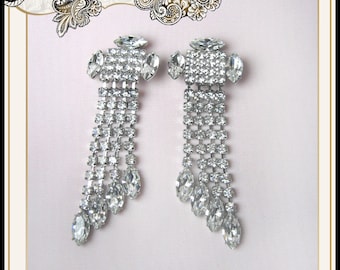 Vintage Jewelry Long Rhinestone Dangle Drop Earrings Wedding Bridal Christmas Prom Party Mod Twiggy