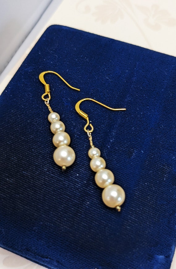 Pretty Vintage Dangle Ivory Pearl Drop Earrings fr