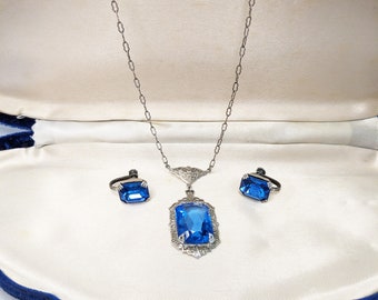 Edwardian 1910 - 1920 Art Deco Sapphire Blue Cut Crystal and Rhodium Plated Silver Back Filigree Necklace and Earring Set Wedding Bridal