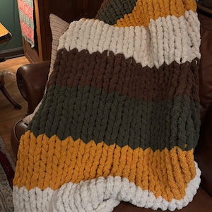 Fall Chunky Knit Chenille Blanket: Jumbo Throw, Autumn Colors