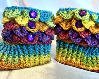 6-12 month size Handmade baby booties with dragon scales, #B-035