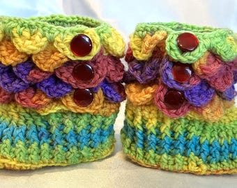 6-12 month size Handmade baby booties with dragon scales, #B-030