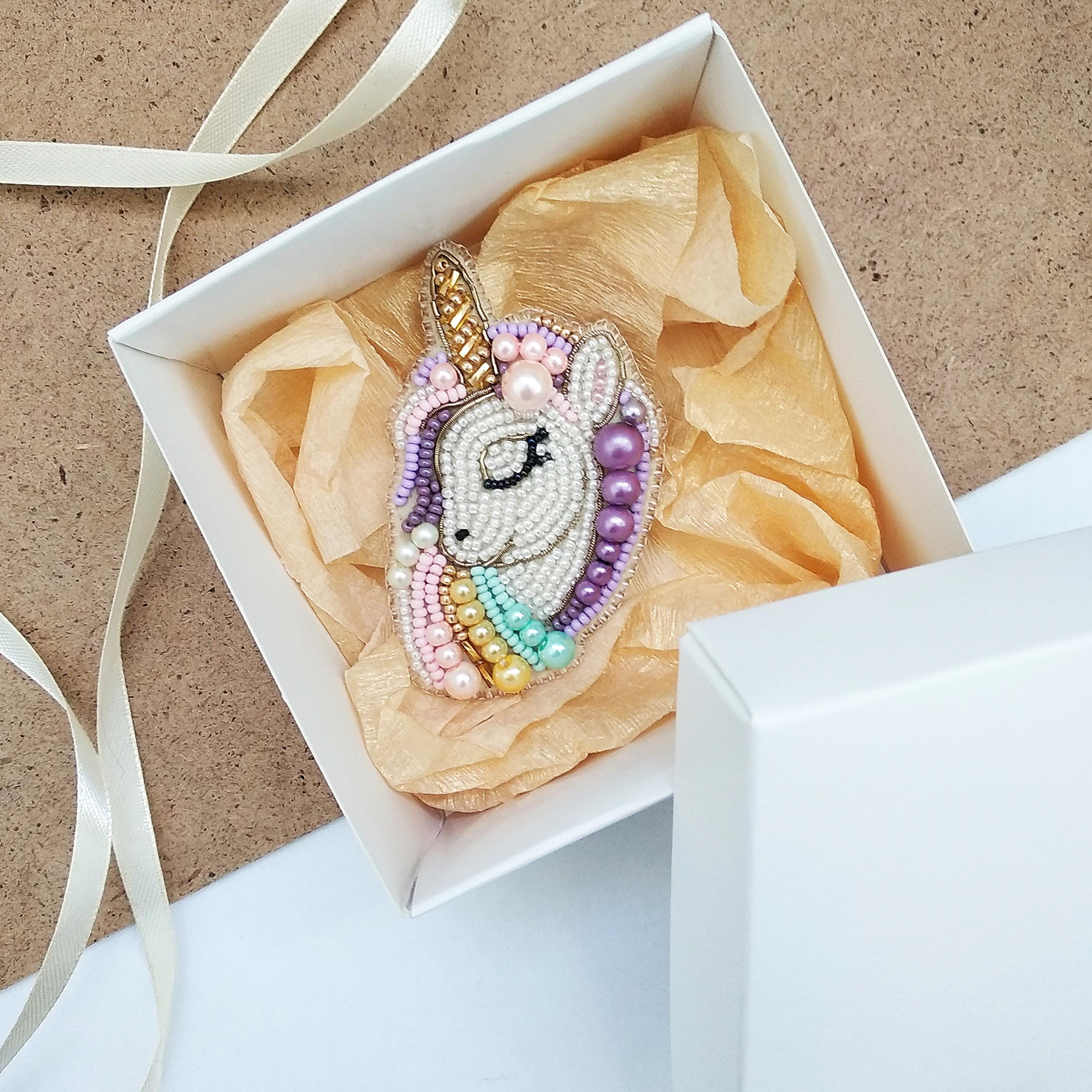 ビーズ刺繍キット ユニコーンブローチ、手作りユニコーンジュエリー