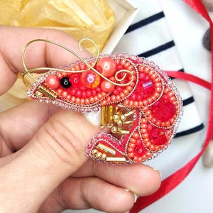 Bead Embroidery Kit Shrimp Brooch, Shrimp Embroidery, Beaded Sea Shrimp, DIY Fashion Accessory