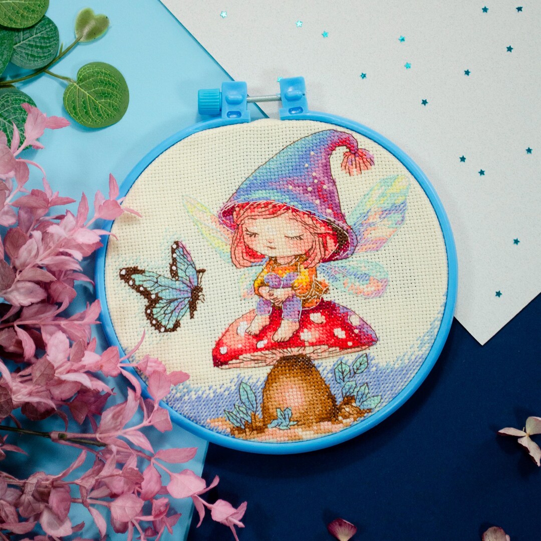 クロスステッチキット 小さな魔女、キノコの刺繍、DIY カラフルな蝶