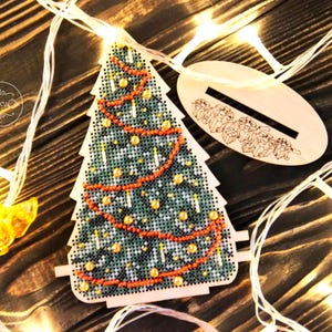Cross Stitch Kit Christmas Tree, Festive Tree Embroidery, DIY New Year&#39;s Tree, Embroidery on Plywood, Christmas Ornament