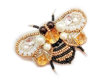 Bead Embroidery Kit Golden Bee Brooch, Insect Embroidery, Beaded Queen Bee, Honey Bee, DIY Fashion Accessory