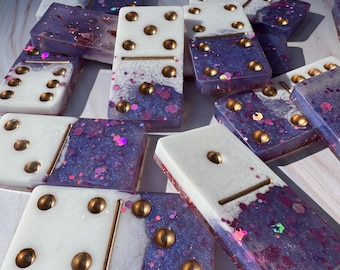 Handmade Resin Domino Set: Artistic Game & Decor