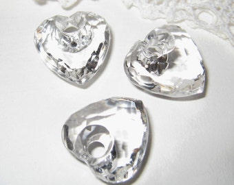 8 pcs 16mm - acrylic faceted diamond cut heart charms (CM-015-C3)