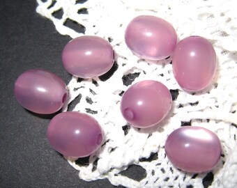 24 pcs 9mm - Vintage lucite moonglow oval bead - Bead-157-B)