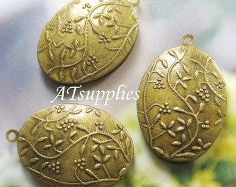 Vintage brass oval locket (Locket-008) - 4 pcs