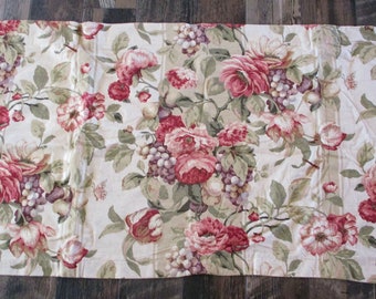 Vintage Linen Valance Farmhouse Gorgeous Roses Tulips Peonies Long and Wide MINT