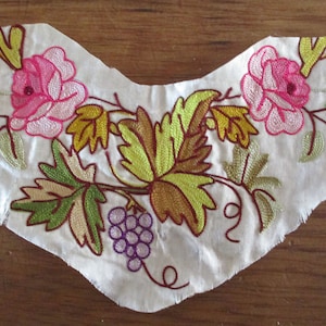 Antique Silk Embroidery 9&quot; x 5 1/2&quot; French Roses 1800s Vestment Applique Frag Lovely &quot;A&quot;