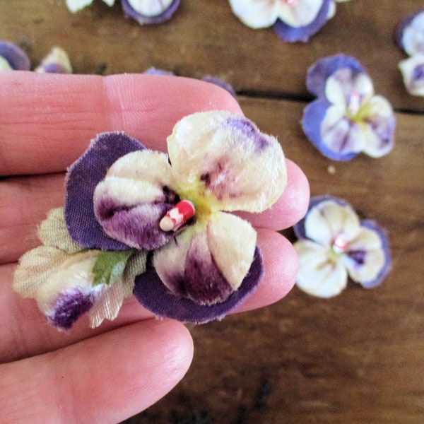 Vintage Velvet Pansy Millinery Applique 1950's Violet Cream DARLING