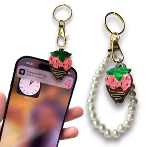 Llavero con tarjeta de presentación digital NFC personalizada: etiqueta inteligente para Instagram, redes sociales, compartir contactos y pagos. Bonito llavero de fresa y chocolate.